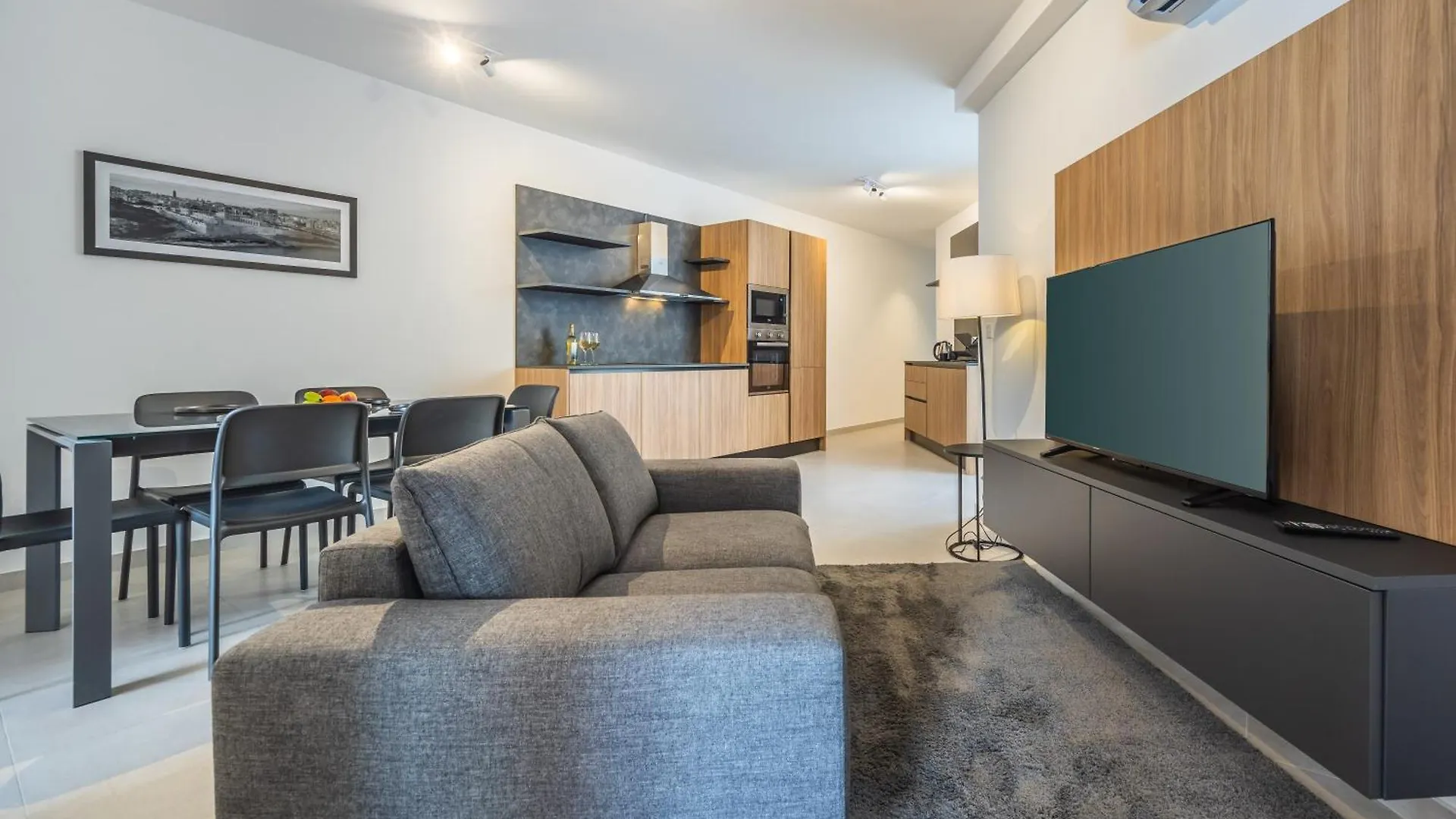 Modern Marvel Apartment With City Views Msida Malta