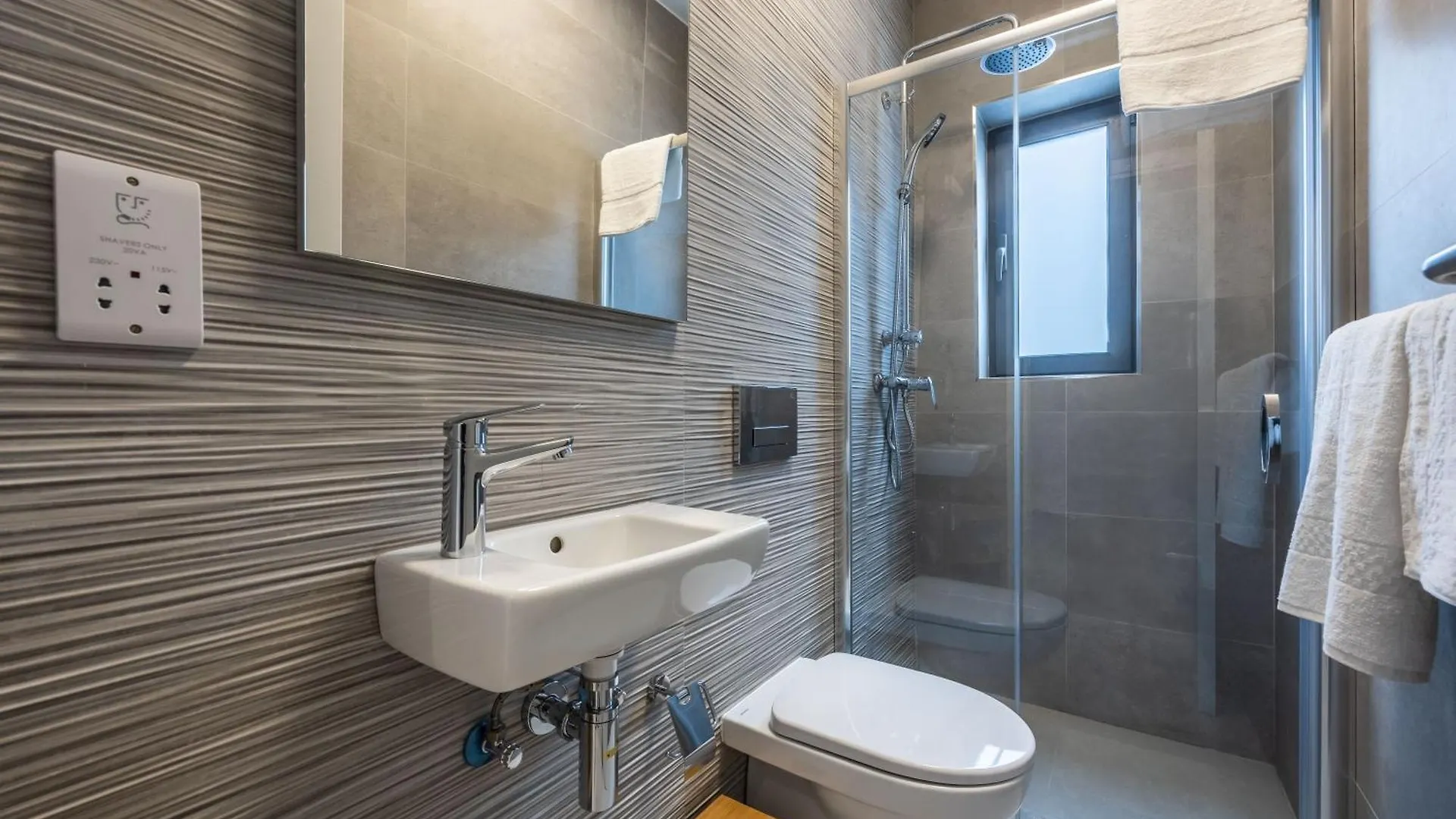 Modern Marvel Apartment With City Views Msida Malta
